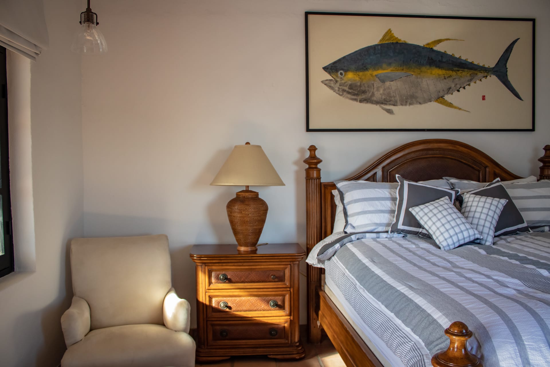 KING GUESTROOM